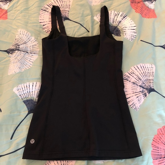 NWOT Lululemon Tank Top - Picture 2 of 4
